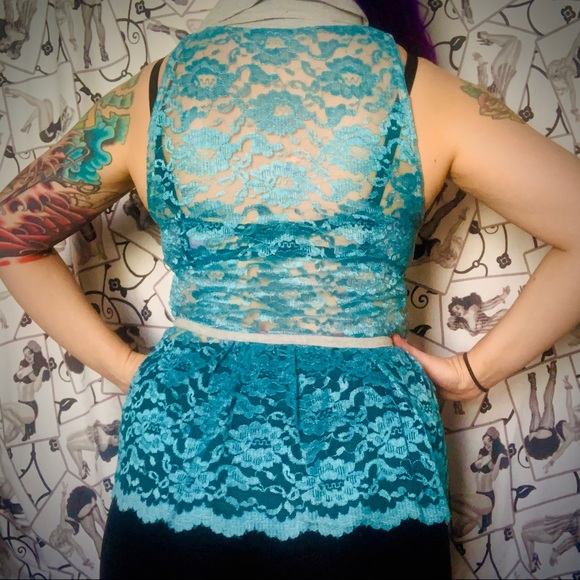 Unique Tank - Picture 2 of 5